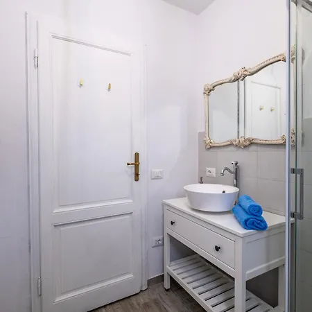 Giardino Al Mare Apartment